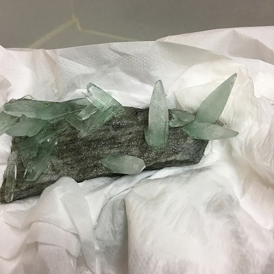 心もとない硝子結晶