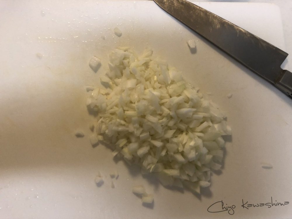 玉ねぎのみじん切り