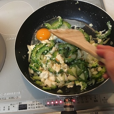 島らっきょうのゴーヤチャンプル