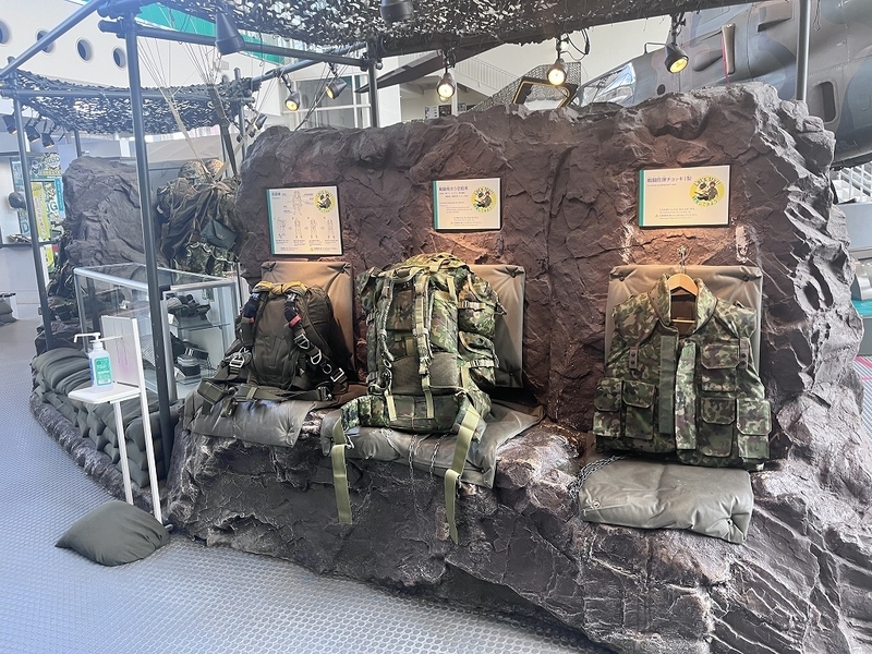 自衛隊の装備品