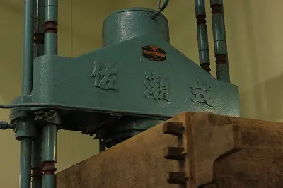 年代物の古い圧搾機